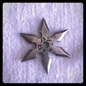 sterling silver chinese throwing star pendant